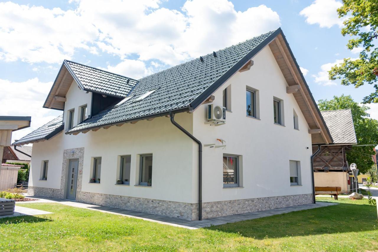 Prima Countryside Apartments Zirovnica Esterno foto