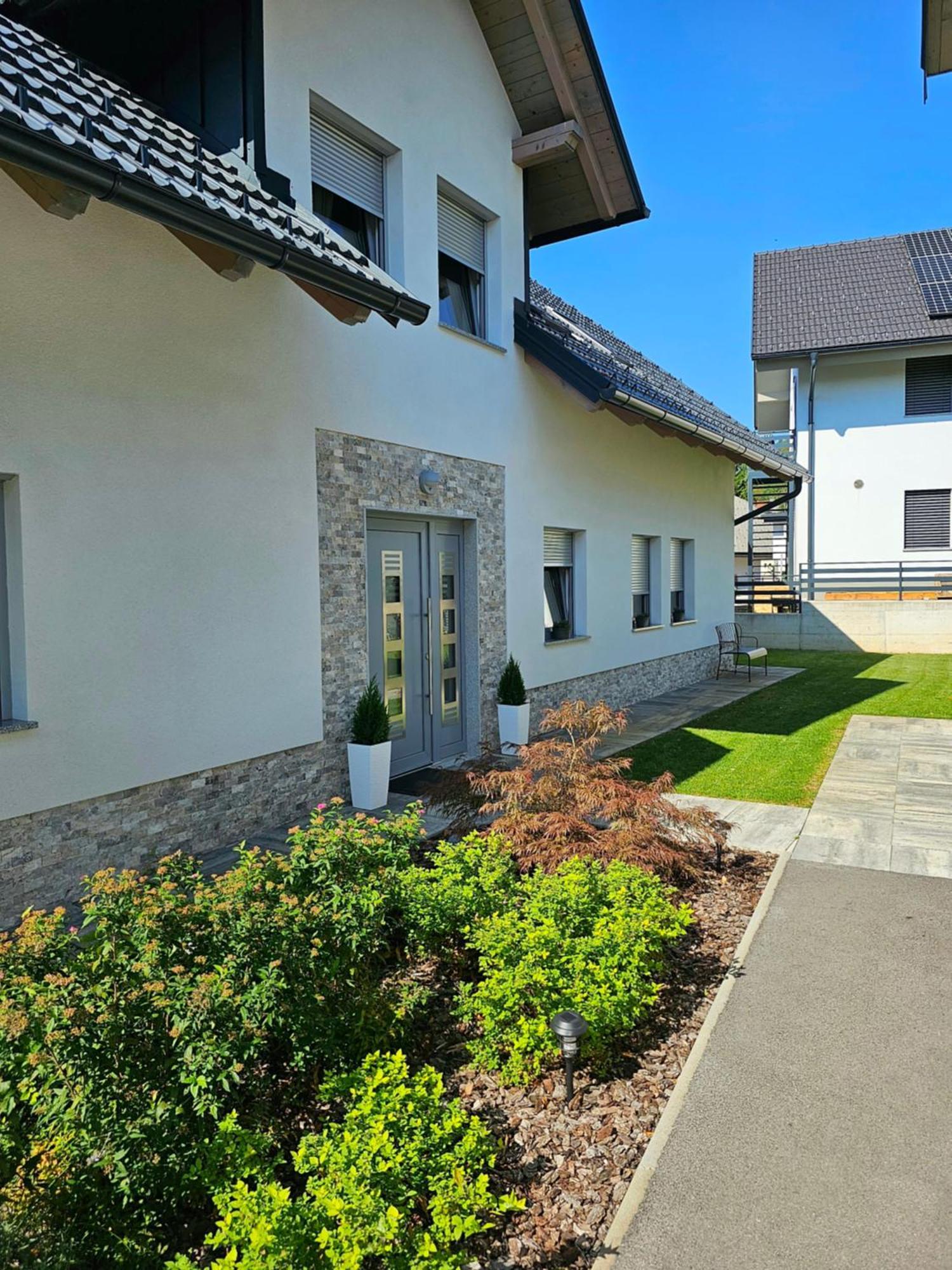 Prima Countryside Apartments Zirovnica Esterno foto